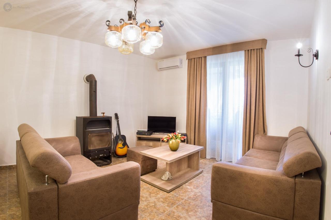 Villa Marco Polo Budva Exteriör bild